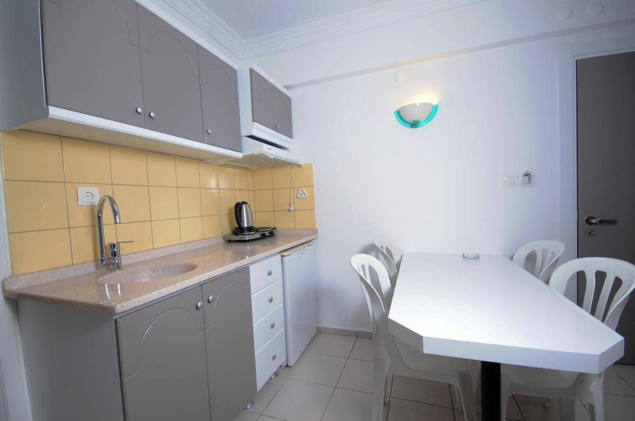 Club Kocer Apartments Marmaris Esterno foto